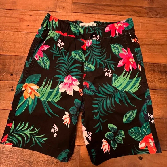 Abercrombie Kids Shorts - Size 9/10 - Picture 1 of 4